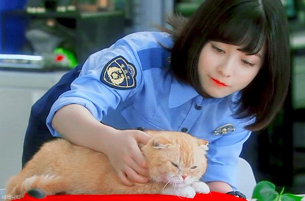 中短发发型怎么扎好看学生（中短发发型怎么扎好看）